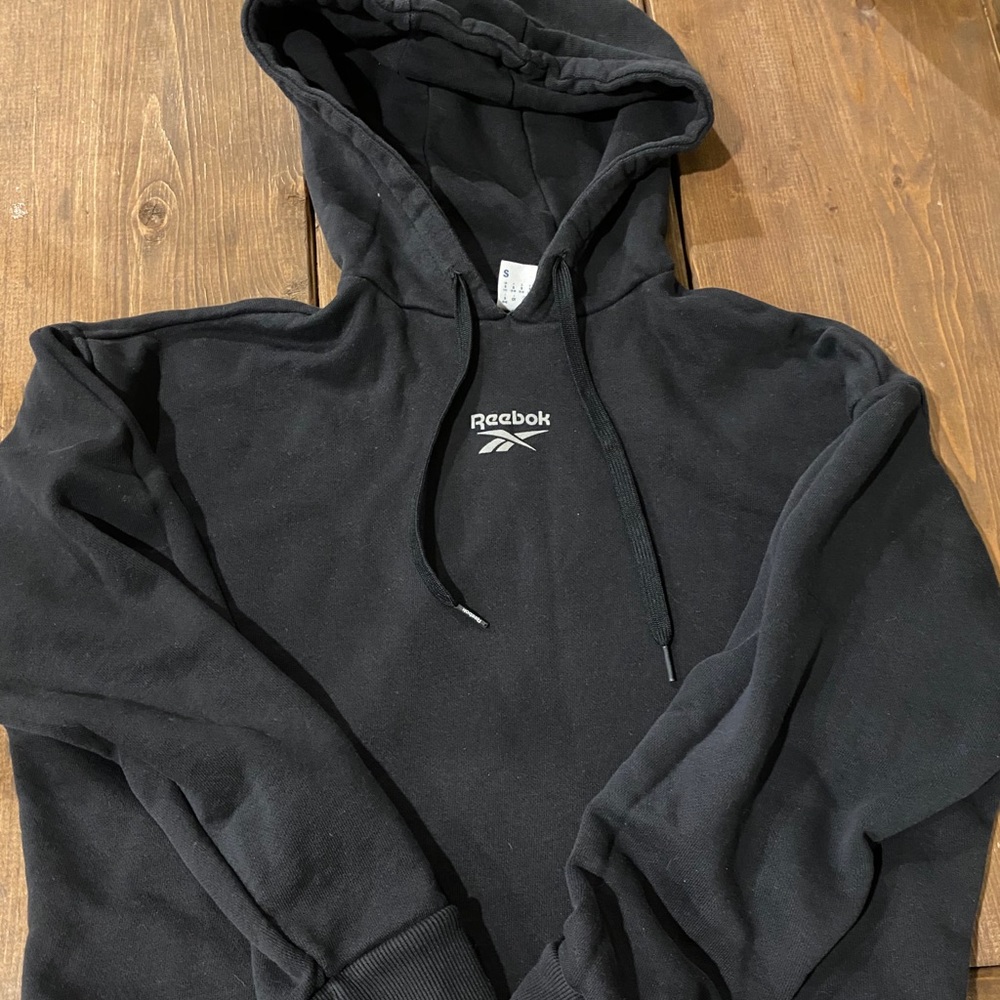 REEBOX CLASSICS SMALL LOGO HOODIE
